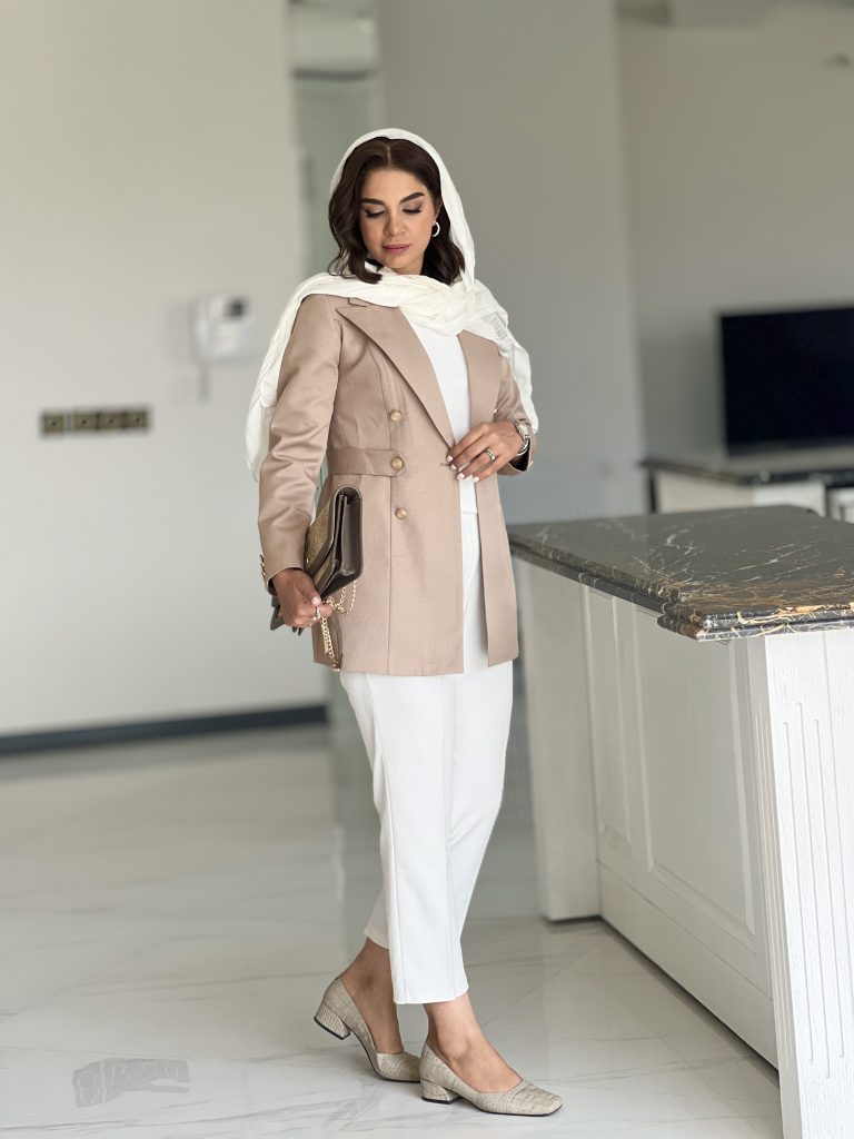 رنگ های ترند کت و شلوار زنانه