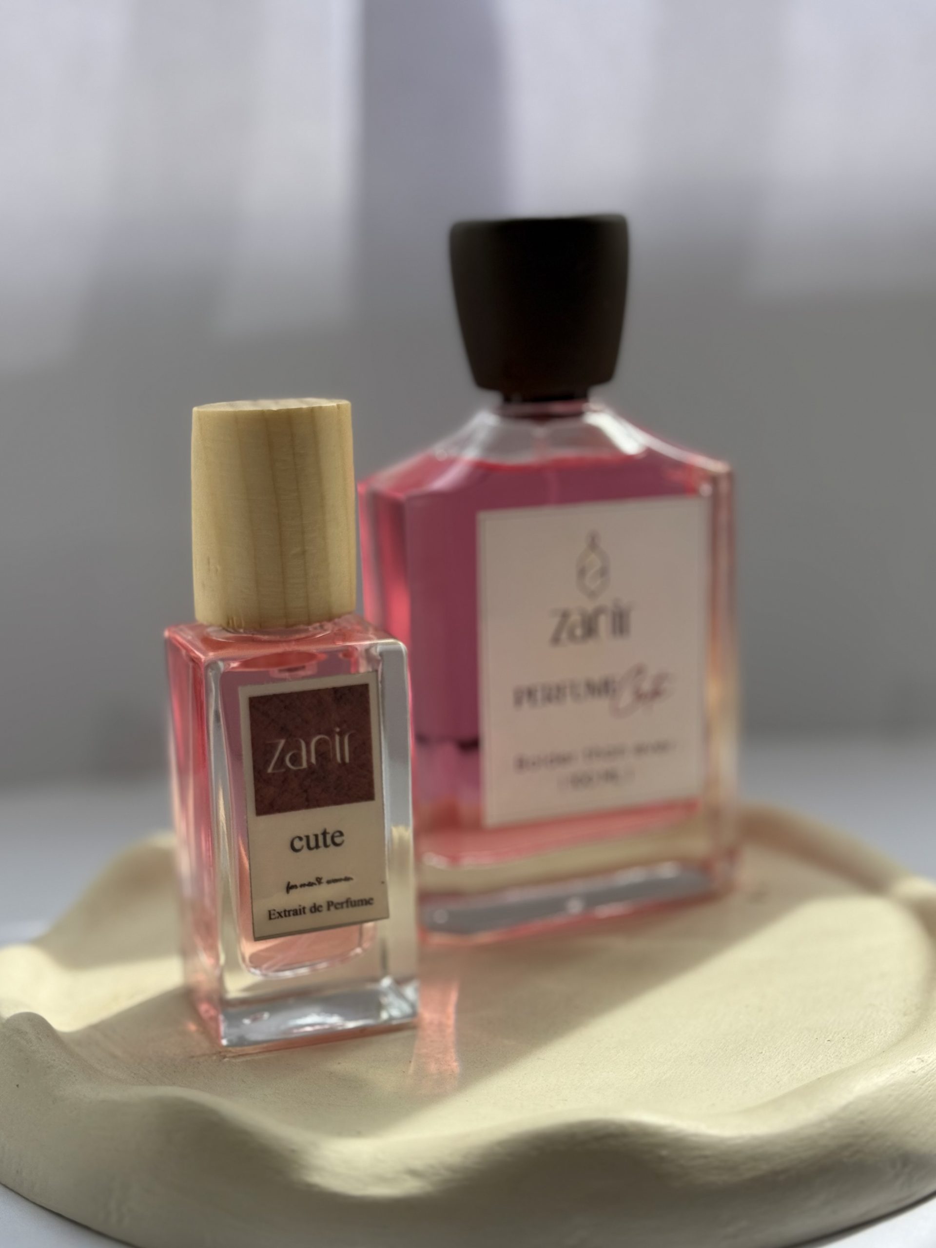 عطر زنانه کیوت | زنیر