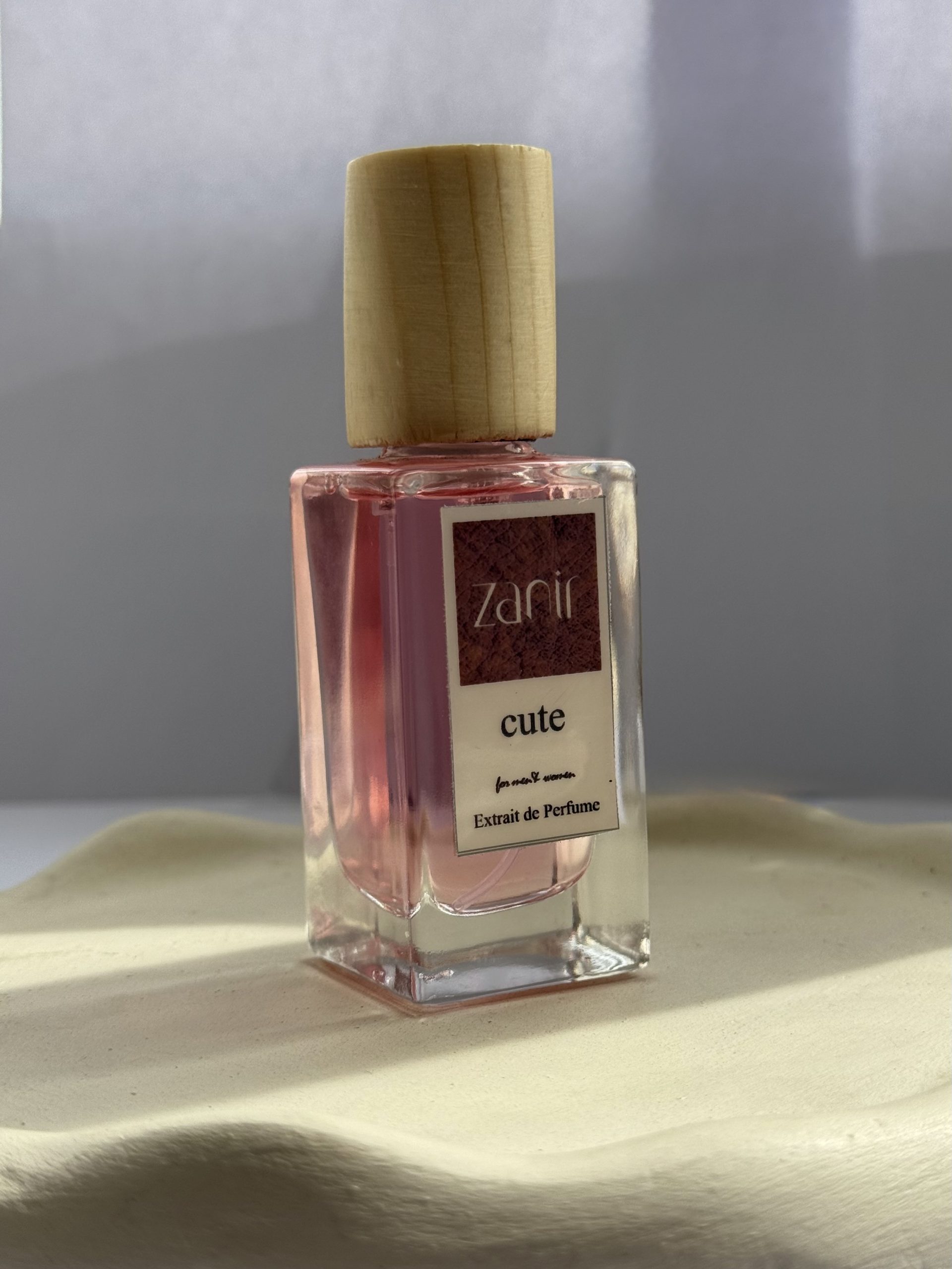 عطر زنانه کیوت | زنیر - Image 4