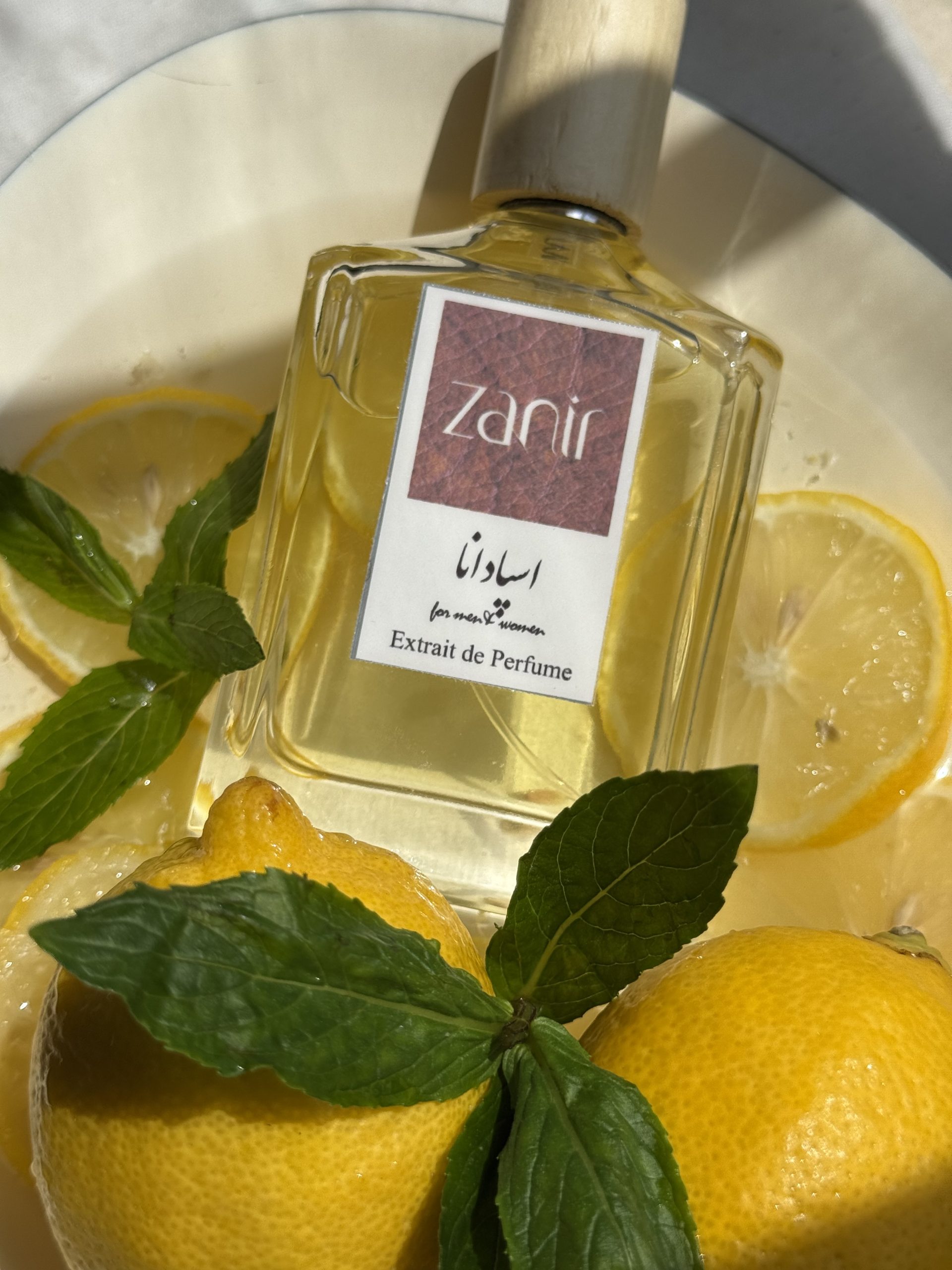 عطر یونیسکس اسپادانا | زنیر