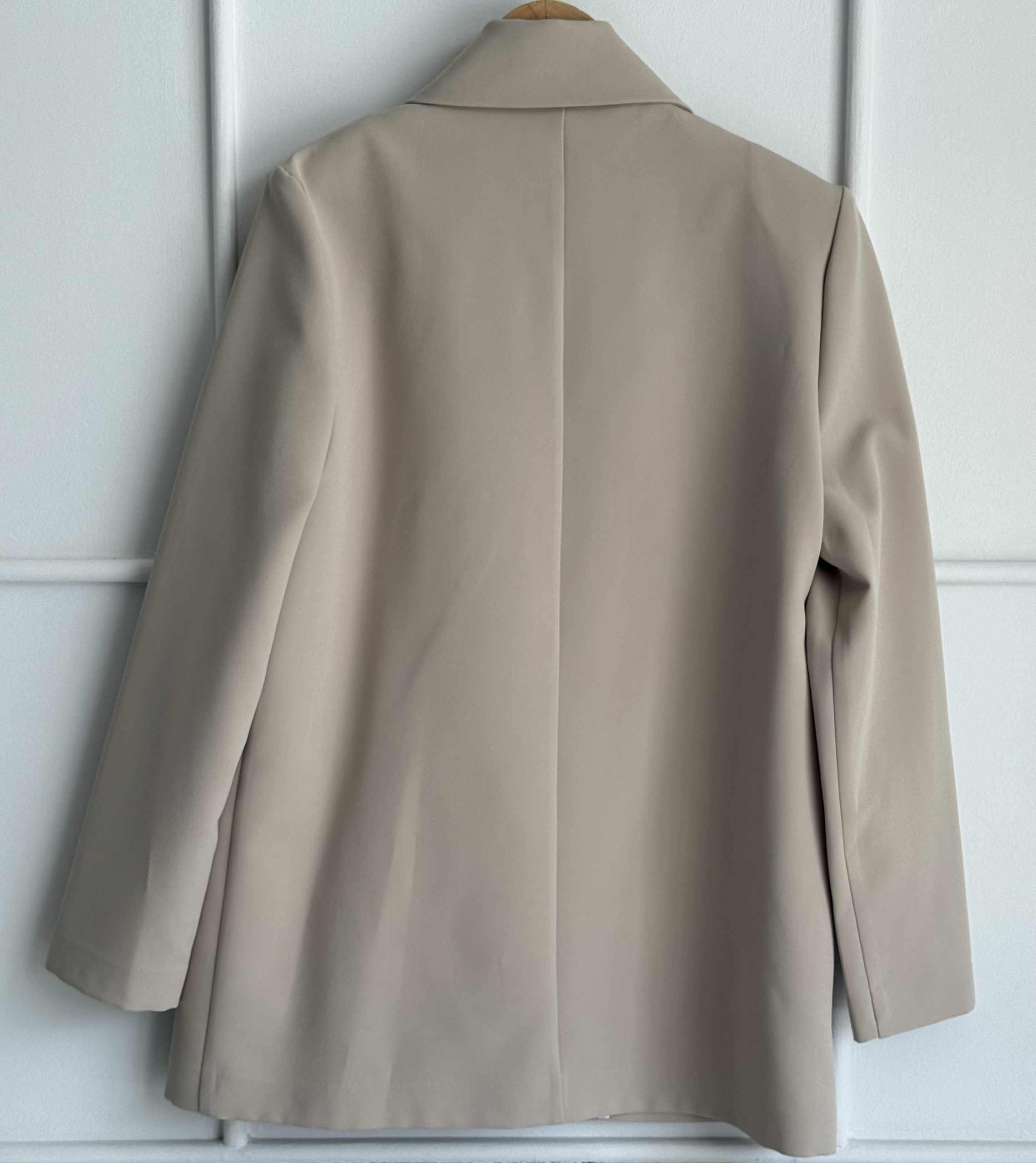 کت و شلوار ست زنانه chic کرم استخونی | Outlet collection - Image 3